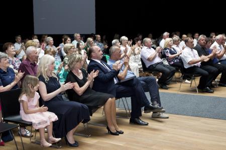 Novice vitanje praznuje 4 foto uros urlep